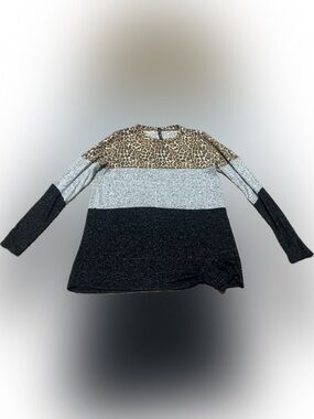 Leopard‎ Yoke Colorblock Crewneck Sweater - Black & Gray